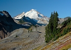 Leaving Artist Point, the hike begins, dominated by Mt. Baker.